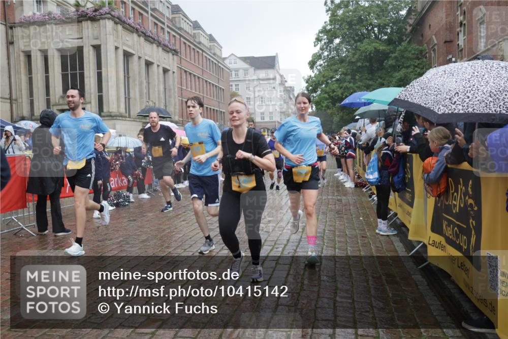 13.09.2026 - Kiel Lauf Yannick Fuchs http://msf.ph/oto/10415142 13.09.2026 10:47:04 Ziel 85, 111, 184, 226, 404, 525, 816, 1169, 1563, 1674, 2728, 4014, 4147, 4894, 5089, 5424, 5914, 6742, 7040, 7089, 8238, 8364, 9044, 9048, 9200, 9453, 9474, 9675, 10088, 10197, 10340, 10657, 11343, 11441, 11730, 11773, 12584, 184, 189, 898, 972, 1325, 1430, 1982, 2027, 2037, 2551, 2576, 2594, 2702, 2728, 3109, 3117, 3533, 3677, 3878, 3964, 4242, 4499, 4674, 4763, 5449, 5591, 5974, 6551, 6874, 6909, 7061, 8219, 8283, 8475, 8678, 8901, 9844, 9875, 10758, 12704, 116, 1913, 8520 meine-sportfotos.de