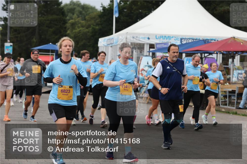 13.09.2026 - Kiel Lauf Andreas Tolksdorf http://msf.ph/oto/10415168 13.09.2026 10:06:15 Kiellinie 10645, 10647, 1, 38, 6823, 534, 1417, 51, 6124 meine-sportfotos.de