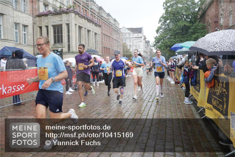 13.09.2026 - Kiel Lauf Yannick Fuchs http://msf.ph/oto/10415169 13.09.2026 10:47:06 Ziel 85, 111, 116, 404, 525, 816, 1107, 1169, 1563, 1674, 4014, 4147, 4380, 4789, 4894, 5089, 5424, 5914, 6742, 7040, 7089, 8238, 8364, 9044, 9048, 9200, 9453, 9536, 9675, 10197, 10340, 10508, 10657, 11343, 11441, 11560, 11561, 11730, 11773, 12584, 184, 189, 226, 898, 972, 1169, 1325, 1982, 2027, 2551, 2576, 2594, 2702, 2728, 3109, 3117, 3533, 3677, 3878, 3964, 4014, 4147, 4242, 4499, 4674, 5449, 5591, 5974, 6551, 6874, 6909, 7061, 8219, 8283, 8475, 8678, 8901, 9844, 9875, 10758 meine-sportfotos.de