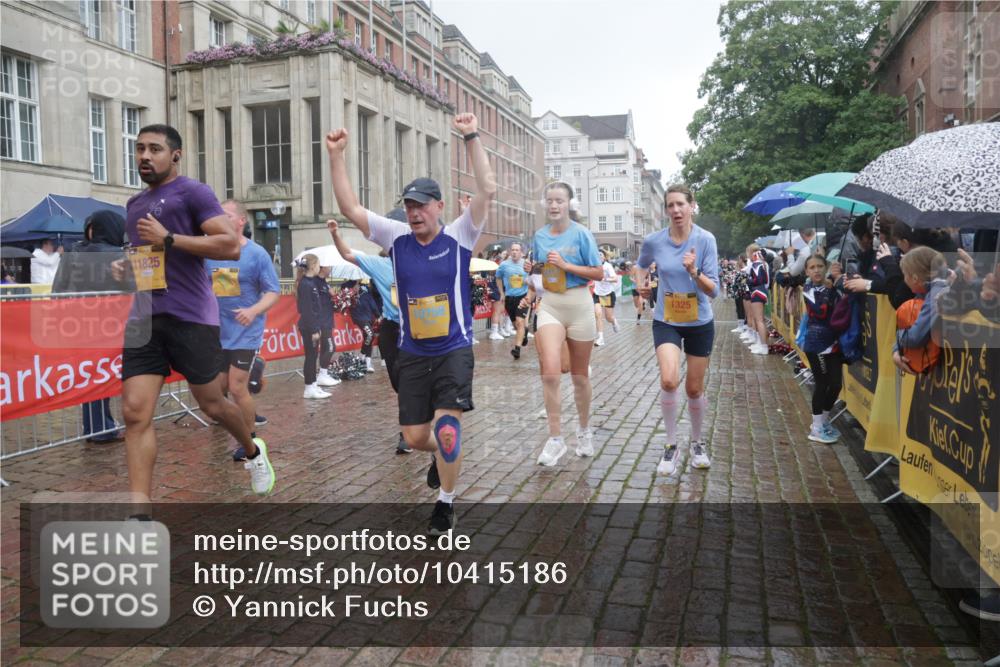 13.09.2026 - Kiel Lauf Yannick Fuchs http://msf.ph/oto/10415186 13.09.2026 10:47:07 Ziel 85, 111, 116, 404, 525, 816, 1107, 1563, 1674, 4380, 4789, 4894, 5089, 5424, 5914, 6142, 6742, 7040, 8238, 8364, 8839, 9044, 9048, 9200, 9453, 9536, 9646, 9675, 9989, 10197, 10340, 10508, 10657, 11343, 11560, 11561, 11730, 11773, 12584, 184, 189, 226, 404, 898, 972, 1169, 1325, 1982, 2027, 2551, 2576, 2594, 2702, 2728, 3109, 3117, 3533, 3677, 3878, 3964, 4014, 4147, 4499, 4674, 5449, 5591, 5974, 6551, 6874, 6909, 8219, 8283, 8475, 8678, 8901, 9844, 9875, 10758, 365 meine-sportfotos.de