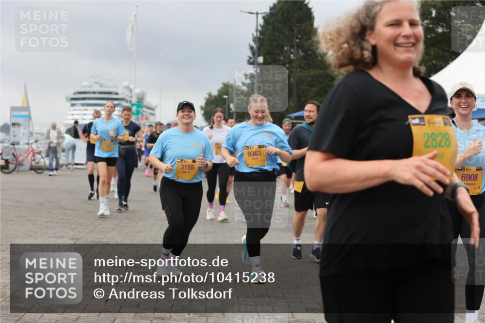 13.09.2026 - Kiel Lauf Andreas Tolksdorf http://msf.ph/oto/10415238 13.09.2026 10:06:19 Kiellinie 1, 39, 3155, 9363, 2828, 38, 6908 meine-sportfotos.de