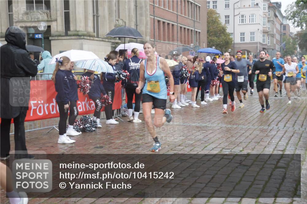 13.09.2026 - Kiel Lauf Yannick Fuchs http://msf.ph/oto/10415242 13.09.2026 10:47:10 Ziel 85, 111, 116, 816, 1107, 1367, 1563, 1674, 1803, 4380, 4773, 4789, 4894, 5089, 5195, 5424, 5649, 5914, 6142, 6742, 7040, 8238, 8839, 9200, 9453, 9536, 9645, 9646, 9675, 9989, 10340, 10508, 10657, 10718, 10949, 11560, 11561, 11730, 11773, 12584, 184, 189, 226, 404, 525, 898, 1169, 1982, 2551, 2576, 2594, 2702, 2728, 3109, 3533, 3878, 3964, 4014, 4147, 4499, 4674, 4894, 5449, 5591, 5974, 6551, 6874, 6909, 8219, 8283, 8475, 8901, 9875, 365 meine-sportfotos.de