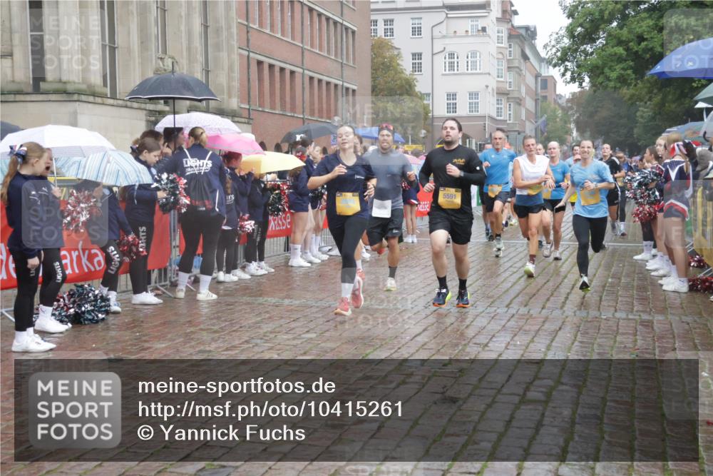 13.09.2026 - Kiel Lauf Yannick Fuchs http://msf.ph/oto/10415261 13.09.2026 10:47:11 Ziel 85, 111, 116, 816, 1107, 1367, 1563, 1674, 1803, 2185, 3463, 4380, 4773, 4789, 5089, 5195, 5424, 5649, 5914, 6142, 6742, 8238, 8839, 9200, 9453, 9536, 9645, 9646, 9675, 9989, 10340, 10508, 10657, 10718, 10949, 11560, 11561, 11730, 11773, 12584, 85, 111, 184, 189, 226, 404, 525, 898, 1169, 1982, 2551, 2576, 2594, 2702, 2728, 3109, 3533, 3878, 3964, 4014, 4147, 4499, 4674, 4894, 5449, 5591, 5974, 6551, 6874, 6909, 8219, 8283, 8475, 8901, 9875, 365 meine-sportfotos.de
