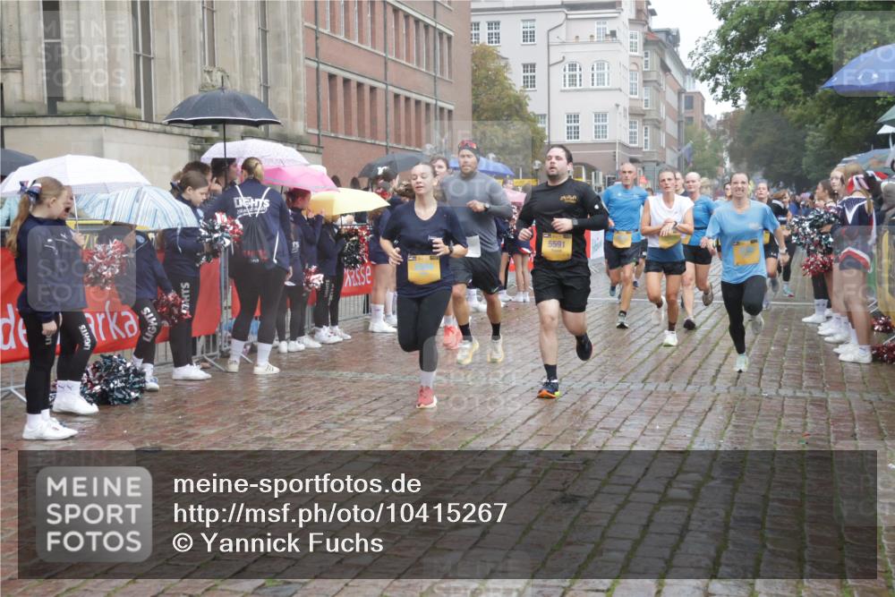 13.09.2026 - Kiel Lauf Yannick Fuchs http://msf.ph/oto/10415267 13.09.2026 10:47:12 Ziel 116, 816, 1107, 1367, 1563, 1674, 1803, 2185, 2947, 3463, 4380, 4773, 4789, 5089, 5195, 5424, 5649, 5914, 6142, 6742, 8238, 8839, 8953, 9200, 9453, 9536, 9645, 9646, 9675, 9989, 10340, 10508, 10657, 10718, 10949, 11560, 11561, 11730, 11773, 12584, 85, 111, 184, 189, 226, 404, 525, 898, 1169, 1982, 2551, 2576, 2594, 2702, 2728, 3109, 3533, 3878, 3964, 4014, 4147, 4674, 4894, 5449, 5591, 5974, 6551, 6874, 6909, 8219, 8283, 8475, 8901, 9875, 365 meine-sportfotos.de