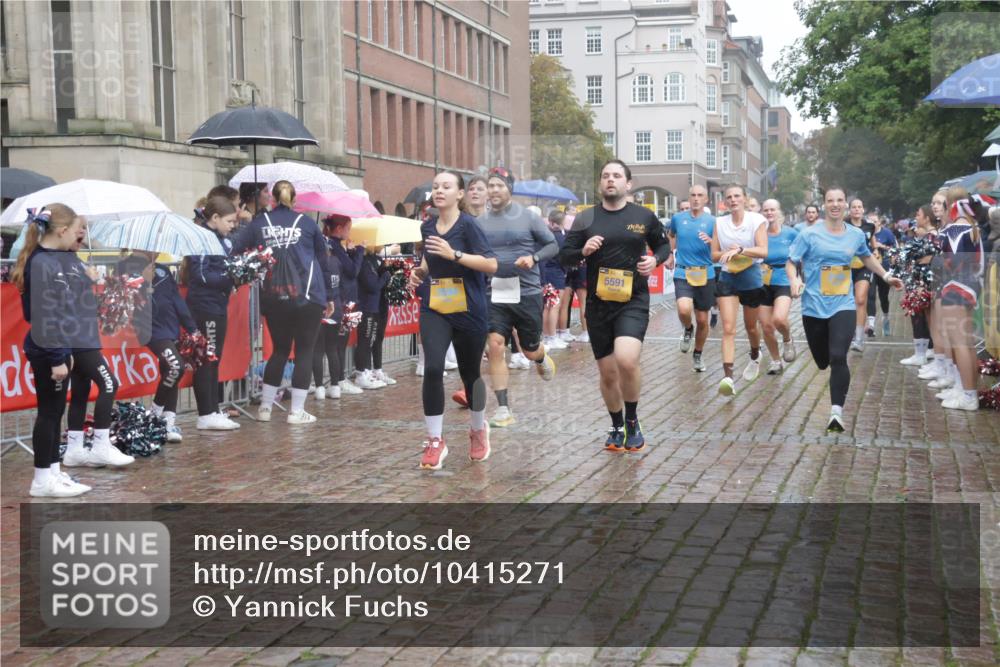 13.09.2026 - Kiel Lauf Yannick Fuchs http://msf.ph/oto/10415271 13.09.2026 10:47:12 Ziel 116, 816, 1107, 1367, 1563, 1674, 1803, 2185, 2947, 3463, 4380, 4773, 4789, 5089, 5195, 5424, 5649, 5914, 6142, 6742, 8238, 8839, 8953, 9200, 9453, 9536, 9645, 9646, 9675, 9989, 10340, 10508, 10657, 10718, 10949, 11560, 11561, 11730, 11773, 12584, 85, 111, 184, 189, 226, 404, 525, 898, 1169, 1982, 2551, 2576, 2594, 2702, 2728, 3109, 3533, 3878, 3964, 4014, 4147, 4674, 4894, 5449, 5591, 5974, 6551, 6874, 6909, 8219, 8283, 8475, 8901, 9875, 365 meine-sportfotos.de