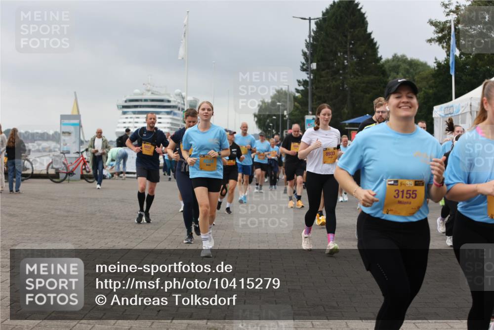 13.09.2026 - Kiel Lauf Andreas Tolksdorf http://msf.ph/oto/10415279 13.09.2026 10:06:20 Kiellinie 6051, 8933, 39, 3155 meine-sportfotos.de