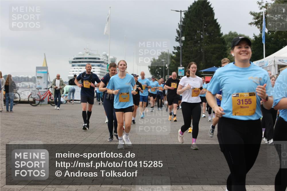 13.09.2026 - Kiel Lauf Andreas Tolksdorf http://msf.ph/oto/10415285 13.09.2026 10:06:20 Kiellinie 6051, 8933, 3155 meine-sportfotos.de