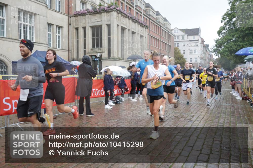 13.09.2026 - Kiel Lauf Yannick Fuchs http://msf.ph/oto/10415298 13.09.2026 10:47:14 Ziel 116, 816, 821, 1107, 1367, 1563, 1674, 1803, 2000, 2185, 2429, 2713, 2947, 3183, 3463, 4380, 4773, 4789, 5089, 5195, 5649, 5914, 6142, 8238, 8707, 8839, 8953, 9200, 9536, 9645, 9646, 9675, 9989, 10340, 10508, 10657, 10718, 10949, 11560, 11561, 11730, 11773, 85, 111, 184, 189, 226, 404, 525, 816, 898, 1169, 1982, 2551, 2576, 2594, 2702, 2728, 3109, 3533, 3878, 3964, 4014, 4147, 4674, 4894, 5424, 5449, 5591, 5974, 6551, 6742, 6874, 6909, 8219, 8283, 8475, 8901, 365 meine-sportfotos.de