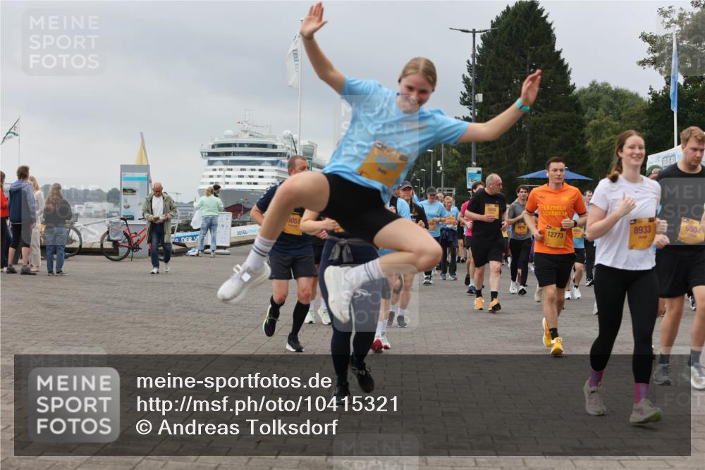 13.09.2026 - Kiel Lauf Andreas Tolksdorf http://msf.ph/oto/10415321 13.09.2026 10:06:22 Kiellinie 6051, 6878, 8933, 12773, 9604 meine-sportfotos.de