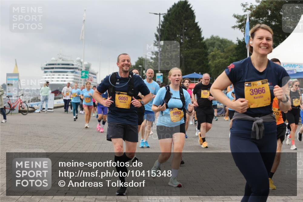 13.09.2026 - Kiel Lauf Andreas Tolksdorf http://msf.ph/oto/10415348 13.09.2026 10:06:24 Kiellinie 6051, 6053, 5808, 38, 3966, 38, 773, 3120 meine-sportfotos.de