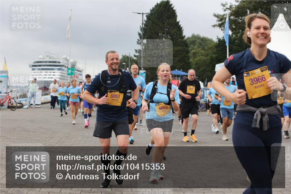 13.09.2026 - Kiel Lauf Andreas Tolksdorf http://msf.ph/oto/10415353 13.09.2026 10:06:24 Kiellinie 6051, 6053, 5808, 8469, 3966, 3120 meine-sportfotos.de