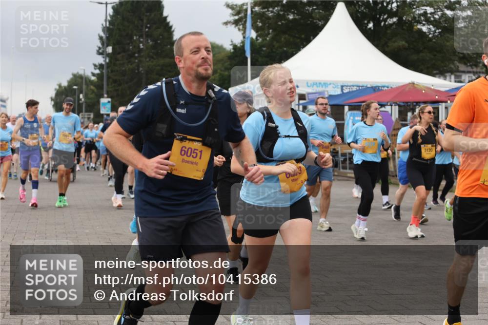 13.09.2026 - Kiel Lauf Andreas Tolksdorf http://msf.ph/oto/10415386 13.09.2026 10:06:25 Kiellinie 1190, 6051, 3120 meine-sportfotos.de