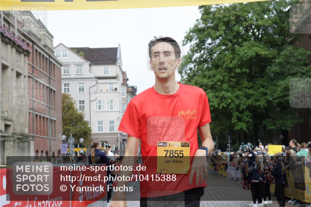 13.09.2026 - Kiel Lauf Yannick Fuchs http://msf.ph/oto/10415388 13.09.2026 09:37:08 Ziel 999, 2455, 3900, 7855, 2430, 7546, 9450, 2417, 3174, 3481, 4737, 5837, 8658, 8661, 9696, 12416, 391, 3866, 9630, 12726 meine-sportfotos.de