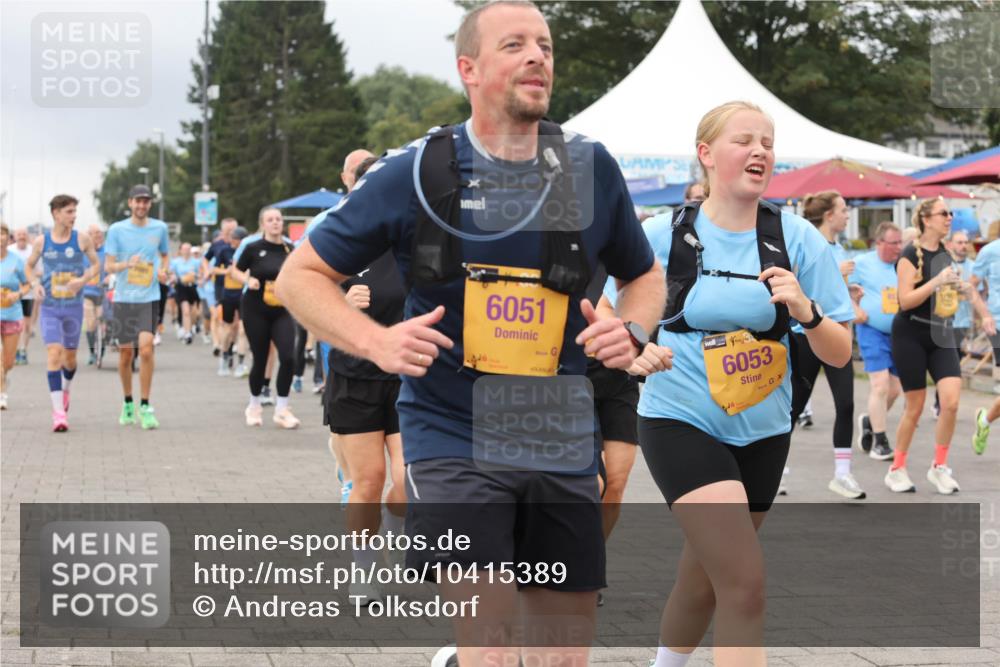 13.09.2026 - Kiel Lauf Andreas Tolksdorf http://msf.ph/oto/10415389 13.09.2026 10:06:26 Kiellinie 6051, 6053, 3120 meine-sportfotos.de