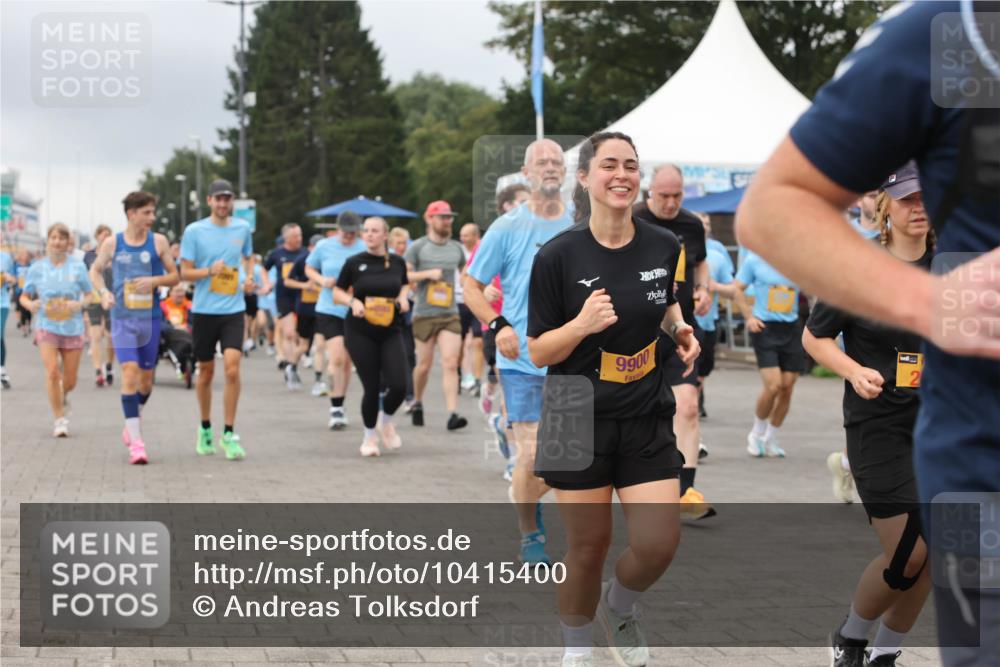 13.09.2026 - Kiel Lauf Andreas Tolksdorf http://msf.ph/oto/10415400 13.09.2026 10:06:26 Kiellinie 9900 meine-sportfotos.de