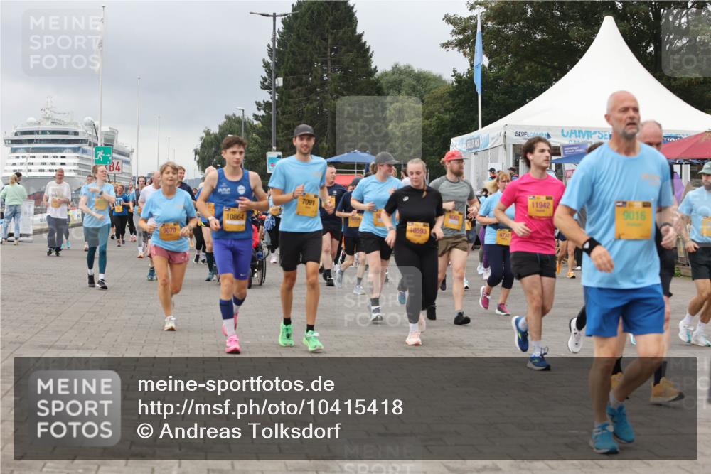 13.09.2026 - Kiel Lauf Andreas Tolksdorf http://msf.ph/oto/10415418 13.09.2026 10:06:27 Kiellinie 9070, 10864, 7091, 9064, 10, 0593, 4063, 11942, 9016 meine-sportfotos.de