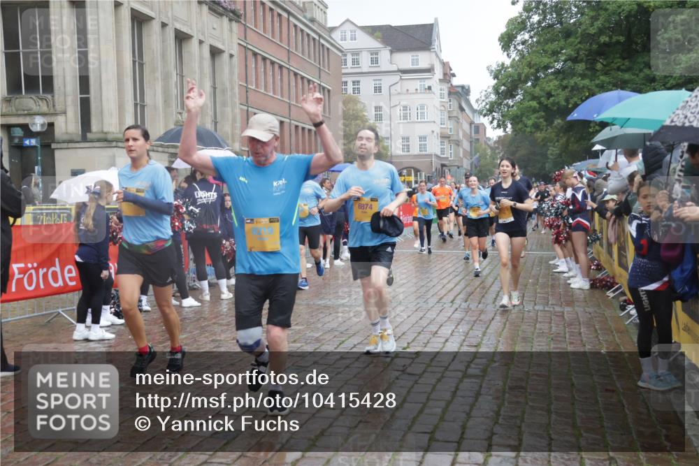 13.09.2026 - Kiel Lauf Yannick Fuchs http://msf.ph/oto/10415428 13.09.2026 10:47:21 Ziel 116, 821, 1107, 1280, 1367, 1803, 2000, 2183, 2185, 2429, 2713, 2947, 3064, 3136, 3183, 3463, 4070, 4150, 4380, 4450, 4531, 4773, 5195, 5505, 5649, 6142, 6981, 7288, 8058, 8707, 8741, 8839, 8953, 9114, 9312, 9645, 9646, 9989, 10508, 10668, 10718, 10949, 12596, 85, 111, 116, 184, 189, 226, 404, 525, 816, 898, 1107, 1169, 1563, 1674, 2576, 2728, 3878, 3964, 4014, 4147, 4380, 4789, 4894, 5089, 5424, 5449, 5914, 6551, 6742, 6874, 8219, 365 meine-sportfotos.de