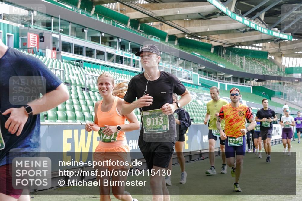 13.09.2026 - 21. swb-Marathon Bremen Michael Burmester http://msf.ph/oto/10415430 13.09.2026 13:19:18 Laufen im Stadion 333, 404, 464, 486, 512, 546, 732, 753, 837, 921, 938, 1066, 1156, 1431, 1506, 1765, 1844, 1868, 1916, 2028, 2056, 2123, 2137, 2224, 2240, 2294, 2315, 2357, 2358, 2453, 2557, 2563, 2614, 2622, 2626, 2689, 2702, 2703, 2722, 2756, 2786, 2843, 2845, 2849, 2857, 2879, 2880, 2893, 2944, 2983, 2999, 3031, 3046, 3059, 3072, 3096, 3100, 3116, 3146, 3189, 3198, 3210, 3243, 3263, 3285, 3287, 3315, 3476, 3537, 3619, 3633, 3654, 3740, 3879, 4478 meine-sportfotos.de