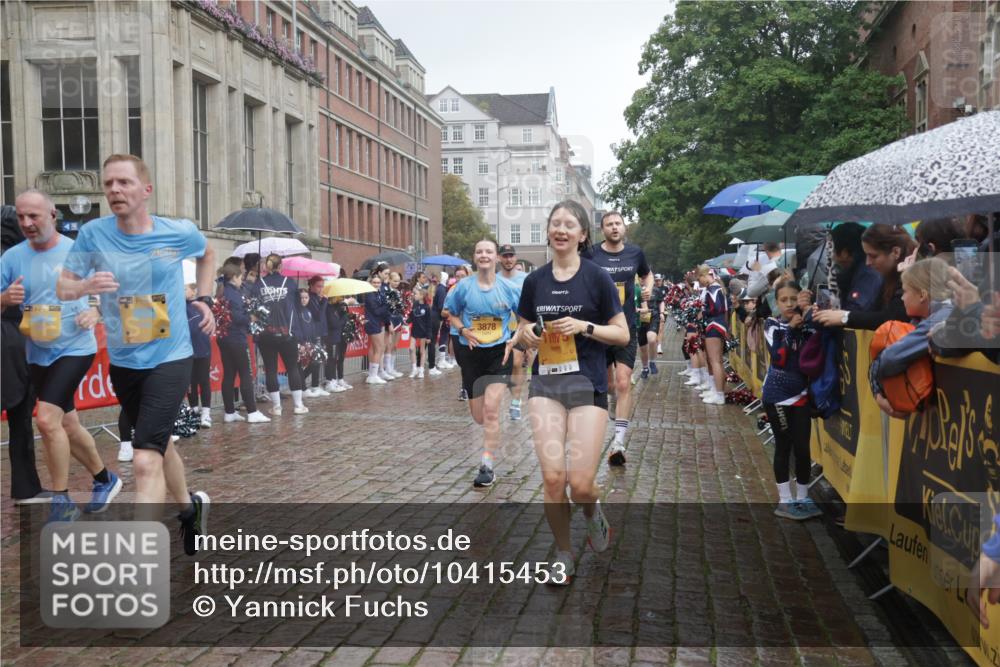 13.09.2026 - Kiel Lauf Yannick Fuchs http://msf.ph/oto/10415453 13.09.2026 10:47:23 Ziel 365, 821, 917, 1280, 1367, 1803, 2000, 2183, 2185, 2429, 2713, 2947, 3064, 3136, 3183, 3463, 3745, 4070, 4149, 4150, 4187, 4450, 4531, 4773, 5195, 5505, 5649, 6235, 6792, 6981, 7288, 8058, 8309, 8707, 8741, 8953, 9114, 9312, 9645, 9959, 10668, 10718, 10949, 12596, 85, 111, 116, 184, 189, 226, 404, 525, 816, 898, 1107, 1169, 1563, 1674, 2576, 2728, 3878, 3964, 4014, 4147, 4380, 4789, 4894, 5089, 5424, 5449, 5649, 5914, 6142, 6742, 6874, 8219 meine-sportfotos.de