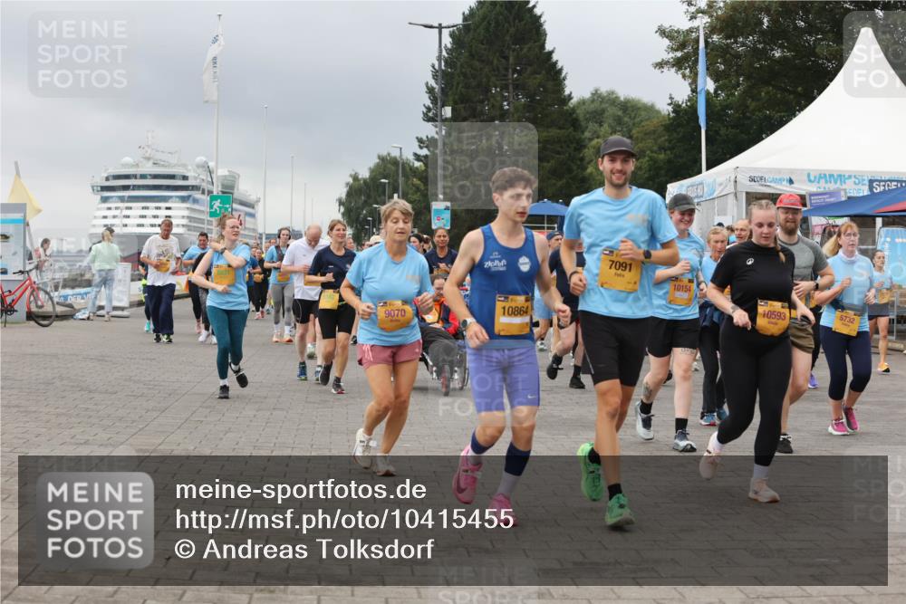 13.09.2026 - Kiel Lauf Andreas Tolksdorf http://msf.ph/oto/10415455 13.09.2026 10:06:28 Kiellinie 9070, 10864, 7091, 10154, 10593, 5732 meine-sportfotos.de