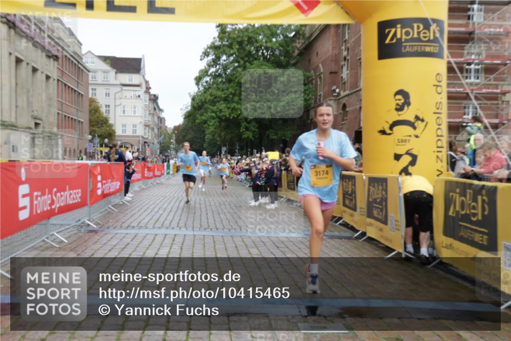 13.09.2026 - Kiel Lauf Yannick Fuchs http://msf.ph/oto/10415465 13.09.2026 09:37:18 Ziel 999, 3174, 3481, 4737, 8658, 9696, 2455, 3900, 7855, 2417, 5837, 7050, 7827, 8661, 10220, 10656, 10778, 12416, 2430, 7546, 9450 meine-sportfotos.de