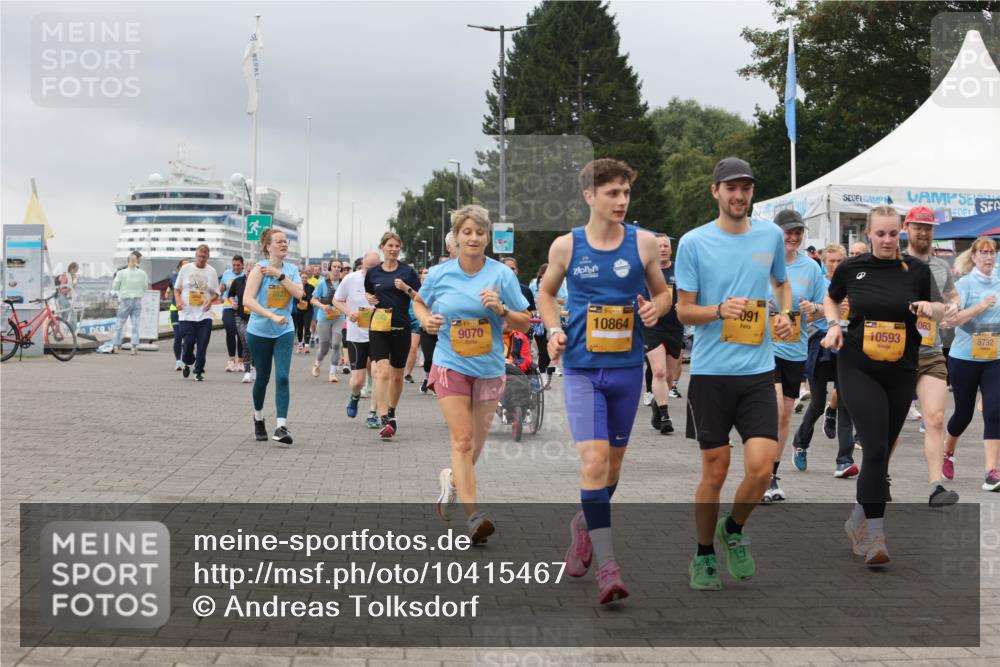 13.09.2026 - Kiel Lauf Andreas Tolksdorf http://msf.ph/oto/10415467 13.09.2026 10:06:28 Kiellinie 9070, 39, 10864, 091, 10593, 063, 5732 meine-sportfotos.de