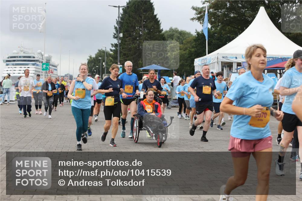 13.09.2026 - Kiel Lauf Andreas Tolksdorf http://msf.ph/oto/10415539 13.09.2026 10:06:30 Kiellinie 8831, 5542, 5138, 7625, 5139, 070 meine-sportfotos.de