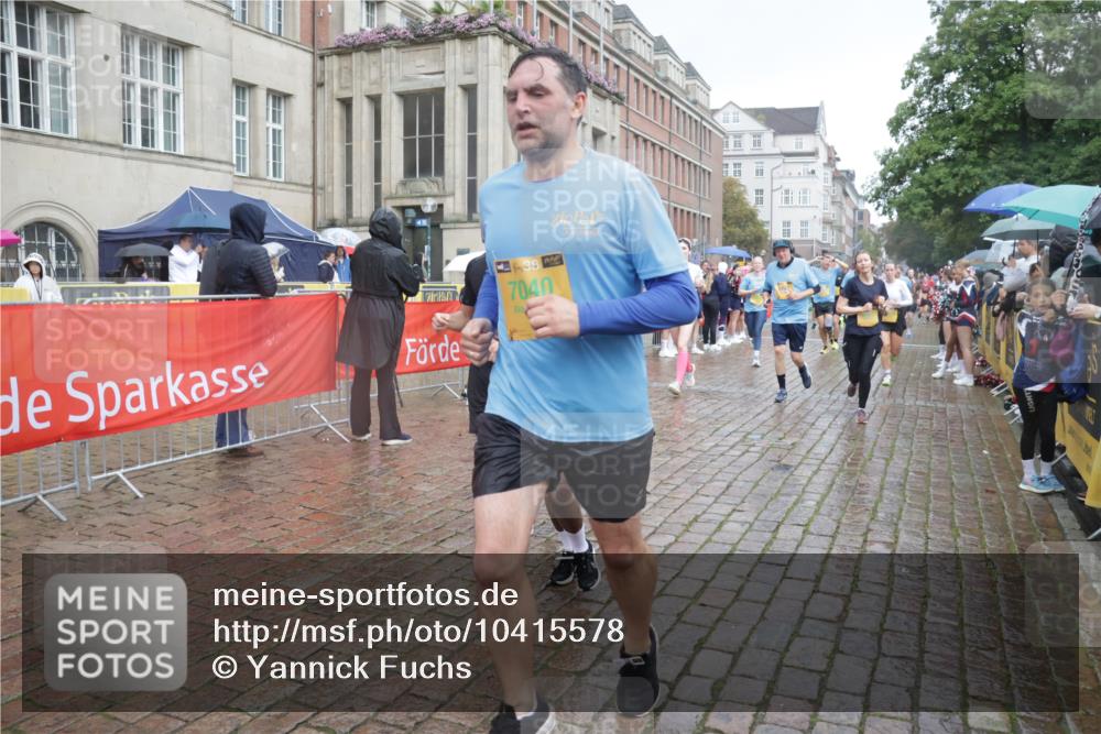 13.09.2026 - Kiel Lauf Yannick Fuchs http://msf.ph/oto/10415578 13.09.2026 10:47:34 Ziel 335, 365, 917, 1944, 3306, 3512, 3565, 3745, 4070, 4077, 4096, 4149, 4187, 4450, 4531, 5239, 5573, 5787, 5980, 6005, 6235, 6792, 6940, 6946, 6978, 7632, 8058, 8309, 9104, 9114, 9643, 9946, 9959, 10115, 10720, 11271, 11382, 12377, 12498, 85, 111, 116, 525, 816, 821, 1107, 1280, 1367, 1563, 1674, 1803, 2000, 2183, 2185, 2429, 2713, 2947, 3064, 3136, 3183, 3463, 4150, 4380, 4450, 4773, 4789, 4894, 5089, 5195, 5424, 5505, 5649, 5914, 6142, 6742, 6981, 7288, 85 meine-sportfotos.de