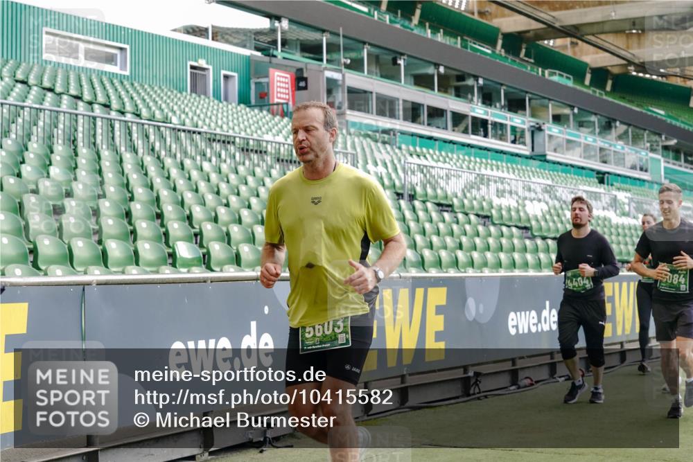 13.09.2026 - 21. swb-Marathon Bremen Michael Burmester http://msf.ph/oto/10415582 13.09.2026 13:19:21 Laufen im Stadion 333, 404, 464, 486, 512, 546, 732, 753, 837, 921, 938, 1066, 1156, 1431, 1506, 1765, 1844, 1868, 1916, 2028, 2056, 2123, 2137, 2224, 2240, 2294, 2315, 2357, 2358, 2453, 2557, 2563, 2614, 2622, 2626, 2689, 2702, 2703, 2722, 2756, 2786, 2843, 2845, 2849, 2857, 2879, 2880, 2893, 2944, 2983, 2999, 3031, 3046, 3059, 3072, 3096, 3100, 3116, 3146, 3189, 3198, 3210, 3243, 3263, 3285, 3287, 3310, 3315, 3476, 3537, 3619, 3633, 3654, 3740, 3879, 4478 meine-sportfotos.de