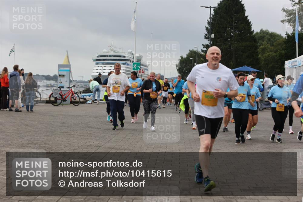 13.09.2026 - Kiel Lauf Andreas Tolksdorf http://msf.ph/oto/10415615 13.09.2026 10:06:33 Kiellinie 2050, 13, 6696, 1361, 9693 meine-sportfotos.de