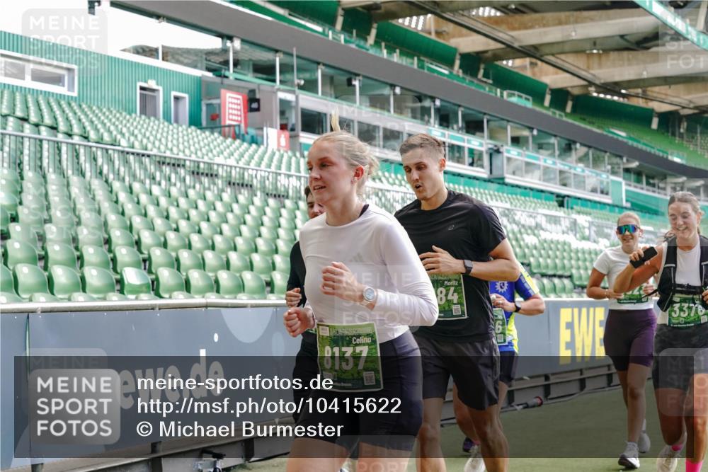 13.09.2026 - 21. swb-Marathon Bremen Michael Burmester http://msf.ph/oto/10415622 13.09.2026 13:19:23 Laufen im Stadion 333, 404, 464, 486, 512, 546, 732, 753, 837, 921, 938, 1066, 1156, 1431, 1506, 1756, 1765, 1815, 1844, 1868, 1916, 2028, 2056, 2123, 2137, 2224, 2240, 2294, 2315, 2357, 2358, 2453, 2533, 2557, 2563, 2614, 2622, 2626, 2689, 2694, 2695, 2702, 2703, 2722, 2756, 2786, 2843, 2845, 2849, 2857, 2879, 2880, 2893, 2944, 2983, 2999, 3031, 3046, 3059, 3072, 3096, 3100, 3116, 3146, 3189, 3198, 3210, 3243, 3263, 3285, 3287, 3310, 3315, 3476, 3537, 3619, 3633, 3740, 3879, 4478 meine-sportfotos.de