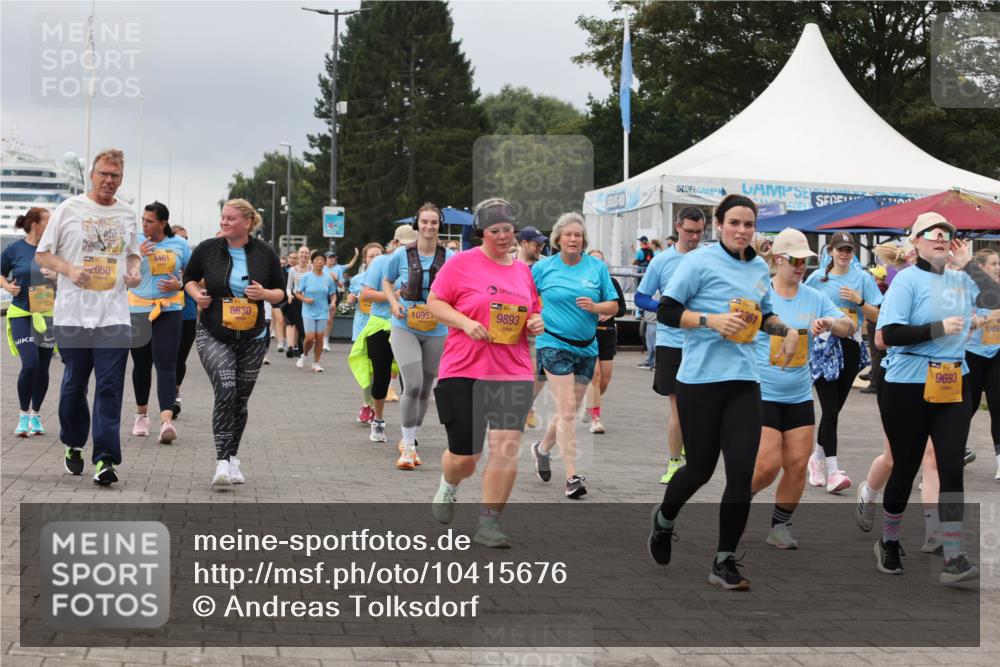 13.09.2026 - Kiel Lauf Andreas Tolksdorf http://msf.ph/oto/10415676 13.09.2026 10:06:36 Kiellinie 2050, 4461, 1095, 9893, 8630, 1361, 9693, 10056 meine-sportfotos.de