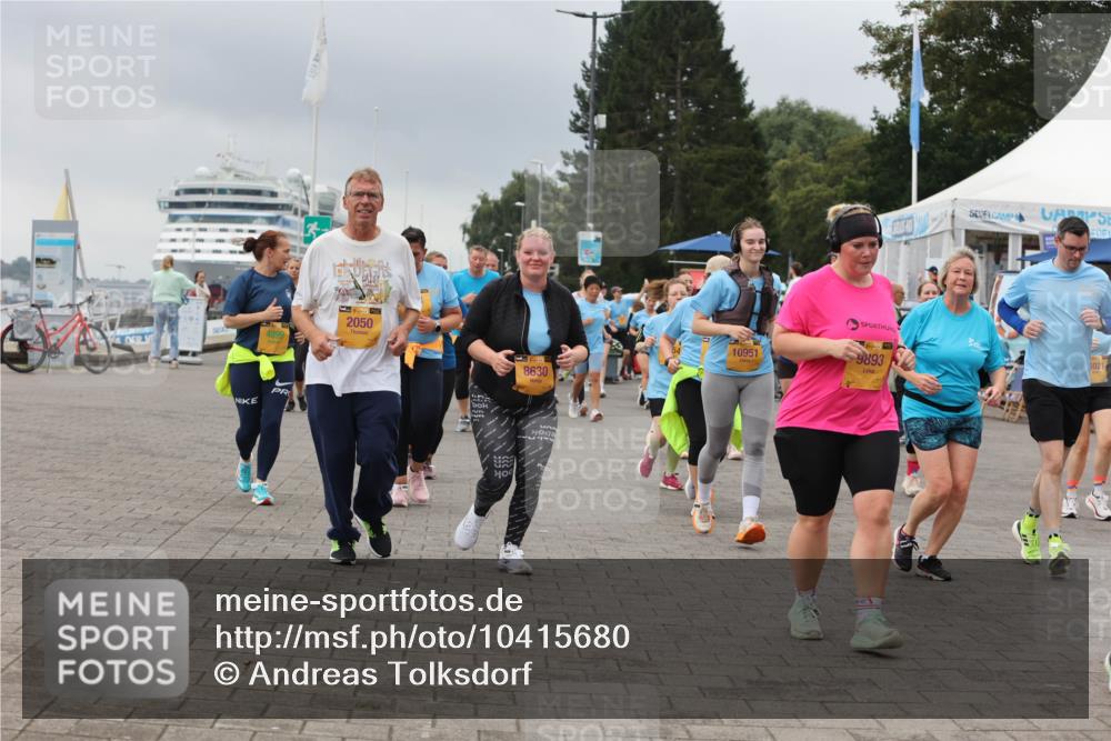 13.09.2026 - Kiel Lauf Andreas Tolksdorf http://msf.ph/oto/10415680 13.09.2026 10:06:36 Kiellinie 2050, 38, 8630, 10951, 39, 9893, 5021 meine-sportfotos.de