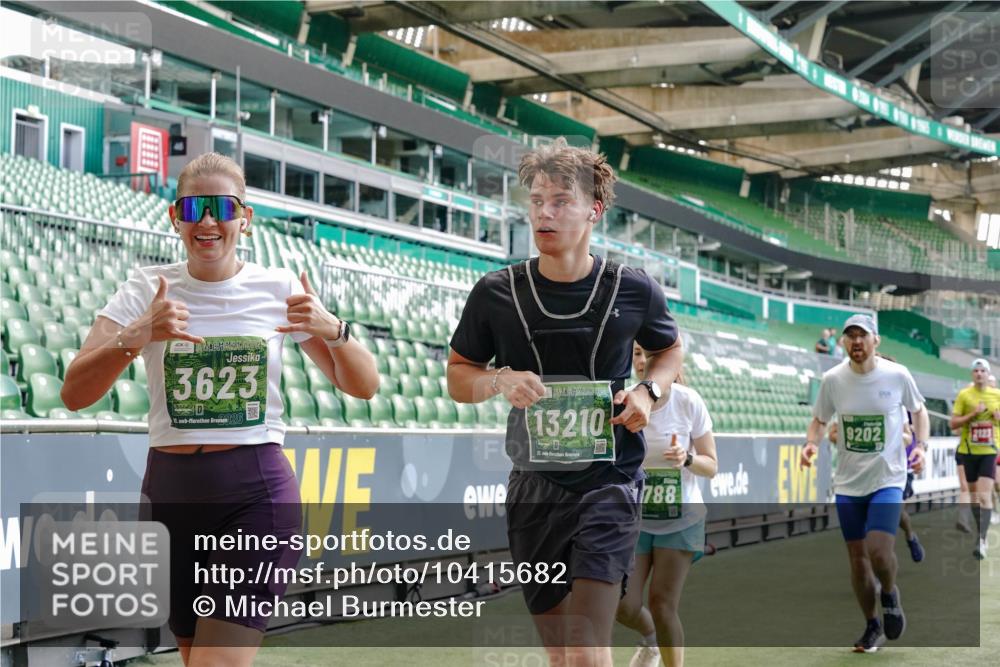 13.09.2026 - 21. swb-Marathon Bremen Michael Burmester http://msf.ph/oto/10415682 13.09.2026 13:19:25 Laufen im Stadion 333, 404, 464, 486, 512, 546, 732, 753, 837, 921, 938, 1066, 1156, 1431, 1506, 1756, 1765, 1815, 1844, 1868, 1916, 2028, 2056, 2123, 2137, 2224, 2240, 2294, 2315, 2357, 2358, 2453, 2533, 2557, 2563, 2614, 2622, 2626, 2689, 2694, 2695, 2702, 2703, 2722, 2756, 2786, 2843, 2845, 2849, 2857, 2879, 2880, 2893, 2944, 2983, 2999, 3031, 3046, 3059, 3072, 3096, 3100, 3116, 3146, 3189, 3198, 3210, 3243, 3263, 3285, 3287, 3310, 3315, 3476, 3537, 3619, 3633, 3740, 3879, 4478 meine-sportfotos.de