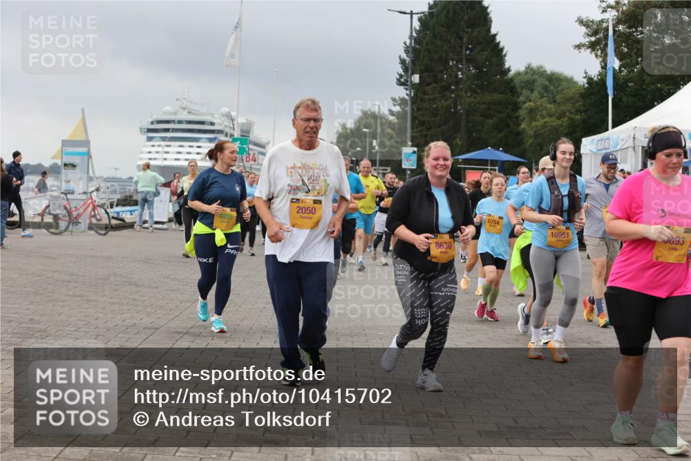 13.09.2026 - Kiel Lauf Andreas Tolksdorf http://msf.ph/oto/10415702 13.09.2026 10:06:37 Kiellinie 4, 4899, 2050, 38, 8630, 6754, 10951, 39, 893 meine-sportfotos.de