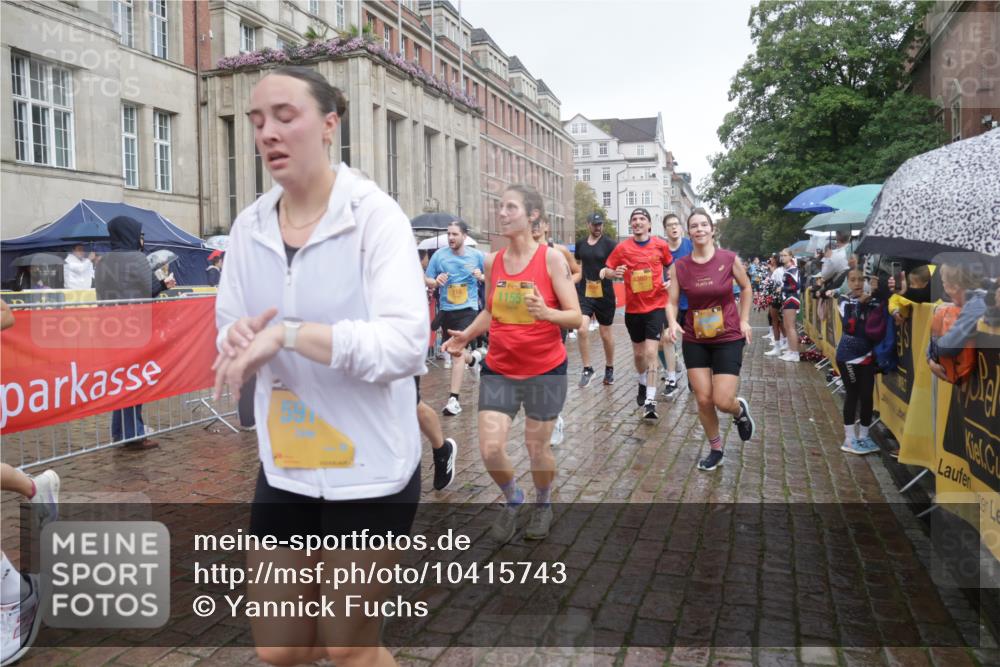13.09.2026 - Kiel Lauf Yannick Fuchs http://msf.ph/oto/10415743 13.09.2026 10:47:44 Ziel 335, 1944, 3682, 4077, 4096, 4425, 4583, 5240, 5787, 6036, 6384, 6904, 6946, 6949, 6967, 6978, 7001, 8387, 9076, 9104, 9643, 10651, 11382, 11705, 11724, 12377, 12498, 12593, 116, 365, 821, 917, 1107, 1280, 1367, 1803, 2000, 2183, 2185, 2429, 2713, 2947, 3064, 3136, 3183, 3306, 3463, 3512, 3565, 3745, 4070, 4077, 4149, 4150, 4187, 4380, 4450, 4531, 4773, 4789, 5195, 5239, 5505, 5573, 5649, 5914, 5980, 6005, 6142, 6235, 6792, 6940, 6981, 7288, 7632, 8058 meine-sportfotos.de