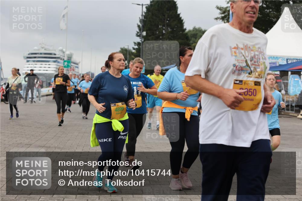 13.09.2026 - Kiel Lauf Andreas Tolksdorf http://msf.ph/oto/10415744 13.09.2026 10:06:40 Kiellinie 4899, 392, 050 meine-sportfotos.de
