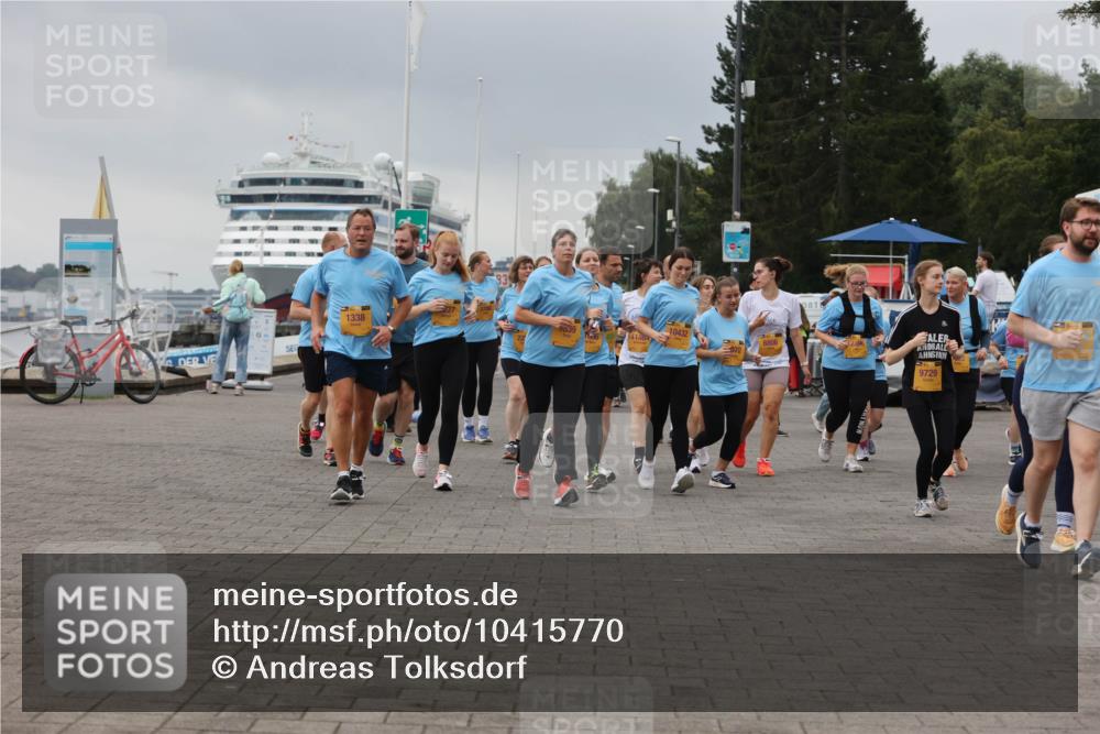 13.09.2026 - Kiel Lauf Andreas Tolksdorf http://msf.ph/oto/10415770 13.09.2026 10:06:49 Kiellinie 10432, 1338, 39, 11884, 6806, 9729 meine-sportfotos.de