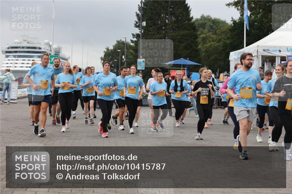 13.09.2026 - Kiel Lauf Andreas Tolksdorf http://msf.ph/oto/10415787 13.09.2026 10:06:49 Kiellinie 1338, 2250, 10432, 1339, 70, 12396, 9729, 672, 69 meine-sportfotos.de
