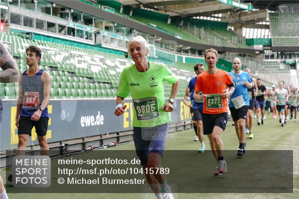 13.09.2026 - 21. swb-Marathon Bremen Michael Burmester http://msf.ph/oto/10415789 13.09.2026 12:58:08 Laufen im Stadion 141, 148, 334, 511, 672, 769, 776, 789, 790, 857, 909, 1010, 1119, 1191, 1199, 1254, 1281, 1535, 1601, 1642, 1647, 1752, 1809, 1881, 1900, 1931, 1933, 2046, 2051, 2075, 2324, 2343, 2367, 2371, 2397, 2402, 2423, 2425, 2493, 2577, 2634, 2640, 2671, 2761, 2771, 2807, 2903, 2904, 3021, 3051, 3078, 3120, 3138, 3148, 3182, 3186, 3319, 3338, 3435, 3450, 3458, 3514, 3534, 3560, 3634, 3655, 3685, 3690, 3695, 3760, 3813, 3866, 3933, 3939, 4101, 4316, 4319, 205 meine-sportfotos.de