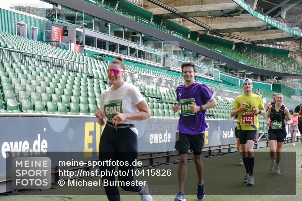 13.09.2026 - 21. swb-Marathon Bremen Michael Burmester http://msf.ph/oto/10415826 13.09.2026 13:19:28 Laufen im Stadion 333, 404, 464, 486, 512, 546, 732, 753, 921, 938, 1066, 1129, 1156, 1431, 1506, 1756, 1765, 1815, 1868, 1916, 2028, 2123, 2137, 2224, 2240, 2294, 2315, 2357, 2358, 2453, 2533, 2557, 2563, 2614, 2622, 2626, 2689, 2694, 2695, 2702, 2703, 2722, 2756, 2786, 2843, 2845, 2849, 2857, 2879, 2880, 2944, 2983, 2999, 3031, 3046, 3059, 3072, 3096, 3100, 3116, 3146, 3189, 3198, 3243, 3263, 3264, 3285, 3287, 3310, 3315, 3476, 3537, 3619, 3740, 3879, 4478 meine-sportfotos.de