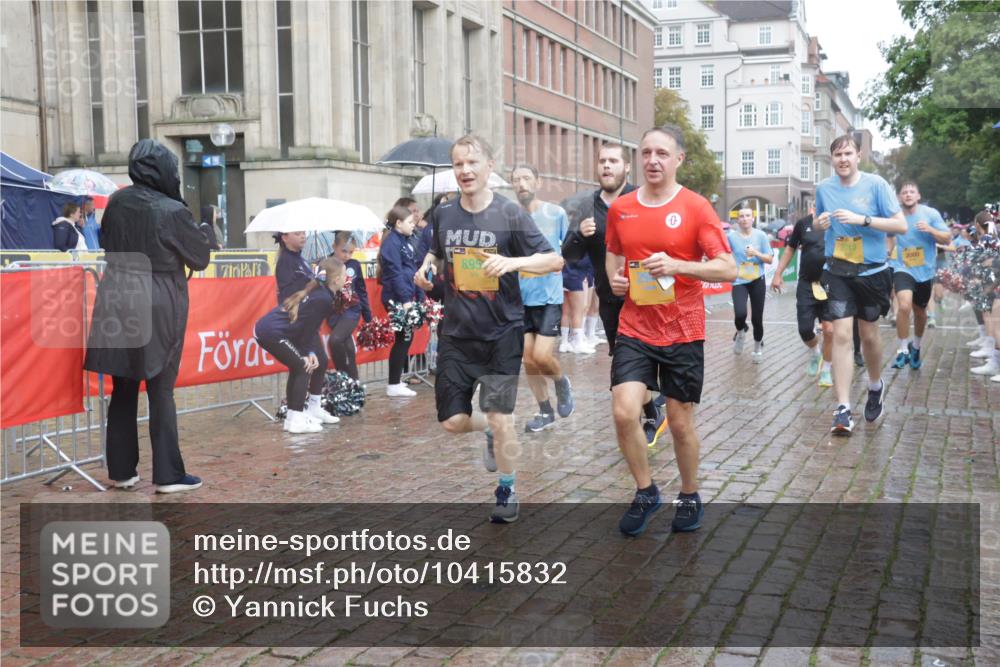 13.09.2026 - Kiel Lauf Yannick Fuchs http://msf.ph/oto/10415832 13.09.2026 10:47:50 Ziel 696, 708, 1059, 3682, 3715, 4425, 4583, 4713, 5240, 5747, 6036, 6384, 6778, 6904, 6949, 6967, 7001, 8387, 9076, 10651, 11603, 11705, 11724, 11829, 12510, 12593, 12758, 335, 365, 821, 917, 1280, 1803, 1944, 2000, 2183, 2185, 2429, 2713, 2947, 3064, 3136, 3183, 3306, 3463, 3512, 3565, 3745, 4070, 4077, 4096, 4149, 4150, 4187, 4450, 4531, 4773, 5239, 5505, 5573, 5787, 5980, 6005, 6235, 6792, 6940, 6946, 6949, 6978, 6981, 7288, 7632, 8058, 9104, 960 meine-sportfotos.de