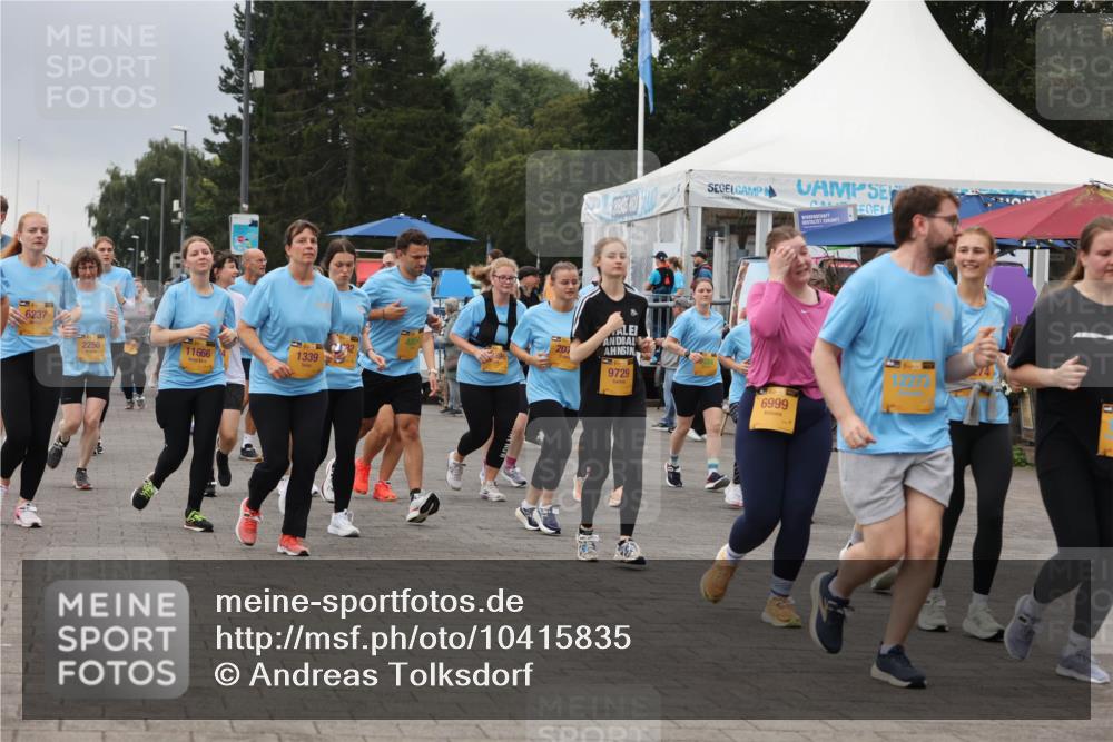 13.09.2026 - Kiel Lauf Andreas Tolksdorf http://msf.ph/oto/10415835 13.09.2026 10:06:51 Kiellinie 38, 6237, 2250, 11666, 201, 1339, 9729, 6999 meine-sportfotos.de
