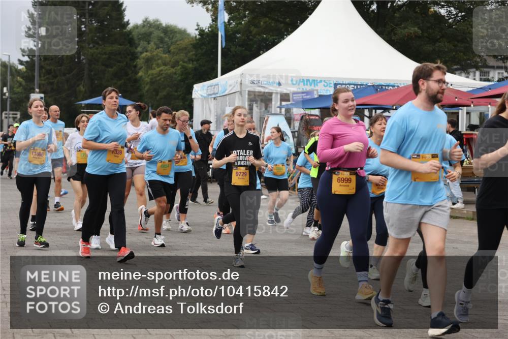 13.09.2026 - Kiel Lauf Andreas Tolksdorf http://msf.ph/oto/10415842 13.09.2026 10:06:51 Kiellinie 1339, 4, 38, 6999, 11666, 4854, 9729 meine-sportfotos.de