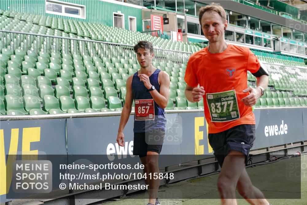 13.09.2026 - 21. swb-Marathon Bremen Michael Burmester http://msf.ph/oto/10415848 13.09.2026 12:58:09 Laufen im Stadion 141, 148, 334, 511, 672, 769, 776, 789, 790, 857, 909, 1010, 1119, 1191, 1199, 1254, 1281, 1535, 1601, 1642, 1647, 1752, 1809, 1881, 1900, 1931, 1933, 2046, 2051, 2075, 2324, 2343, 2367, 2371, 2397, 2402, 2423, 2425, 2493, 2577, 2634, 2640, 2671, 2761, 2771, 2807, 2903, 2904, 3021, 3051, 3078, 3120, 3138, 3148, 3182, 3186, 3319, 3338, 3435, 3450, 3458, 3514, 3534, 3560, 3634, 3655, 3685, 3690, 3695, 3760, 3813, 3866, 3933, 3939, 4101, 4316, 4319, 205 meine-sportfotos.de