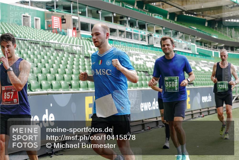 13.09.2026 - 21. swb-Marathon Bremen Michael Burmester http://msf.ph/oto/10415878 13.09.2026 12:58:10 Laufen im Stadion 141, 148, 334, 511, 672, 769, 776, 789, 790, 857, 909, 1010, 1119, 1191, 1199, 1254, 1281, 1535, 1601, 1642, 1647, 1752, 1809, 1881, 1900, 1931, 1933, 2046, 2051, 2075, 2324, 2343, 2367, 2371, 2397, 2402, 2423, 2425, 2493, 2577, 2634, 2640, 2671, 2771, 2807, 2903, 2904, 3021, 3051, 3078, 3120, 3138, 3148, 3182, 3186, 3319, 3338, 3435, 3450, 3458, 3514, 3534, 3560, 3634, 3655, 3685, 3690, 3695, 3760, 3813, 3866, 3933, 3939, 4101, 4316, 4319, 205 meine-sportfotos.de