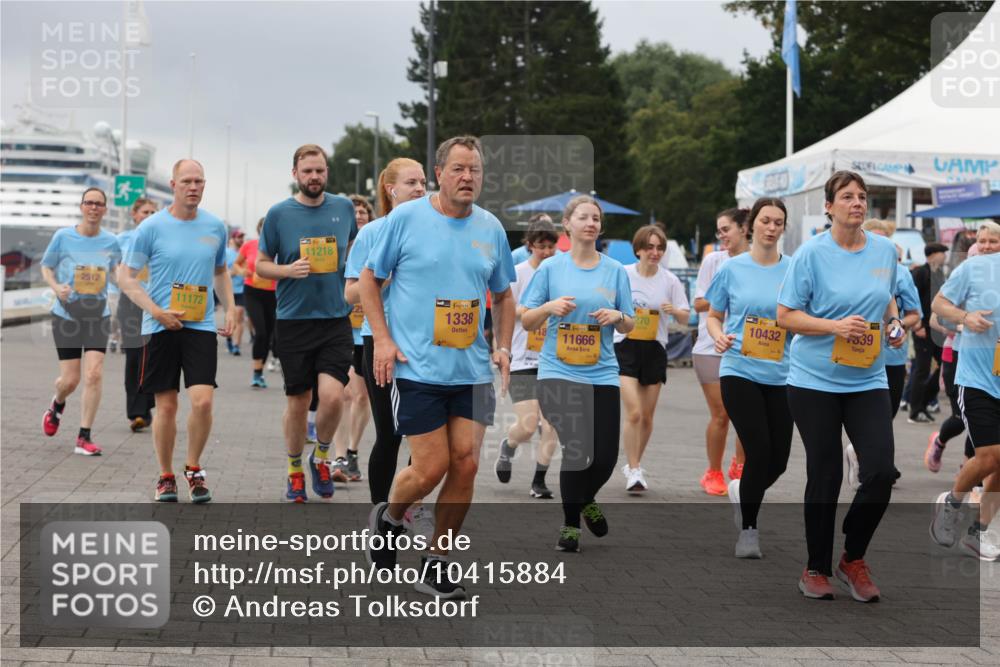 13.09.2026 - Kiel Lauf Andreas Tolksdorf http://msf.ph/oto/10415884 13.09.2026 10:06:53 Kiellinie 2512, 11172, 11218, 38, 1338, 11666, 270, 13, 10432, 839 meine-sportfotos.de