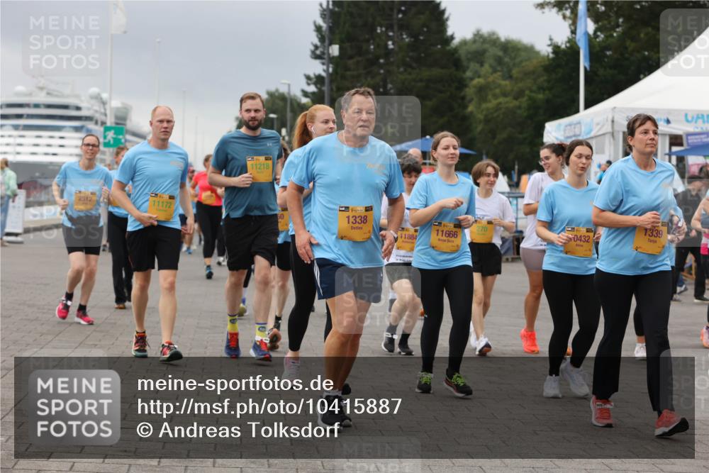 13.09.2026 - Kiel Lauf Andreas Tolksdorf http://msf.ph/oto/10415887 13.09.2026 10:06:53 Kiellinie 2512, 11172, 11218, 50, 4, 48, 1338, 4, 11884, 11666, 270, 0432, 1339 meine-sportfotos.de