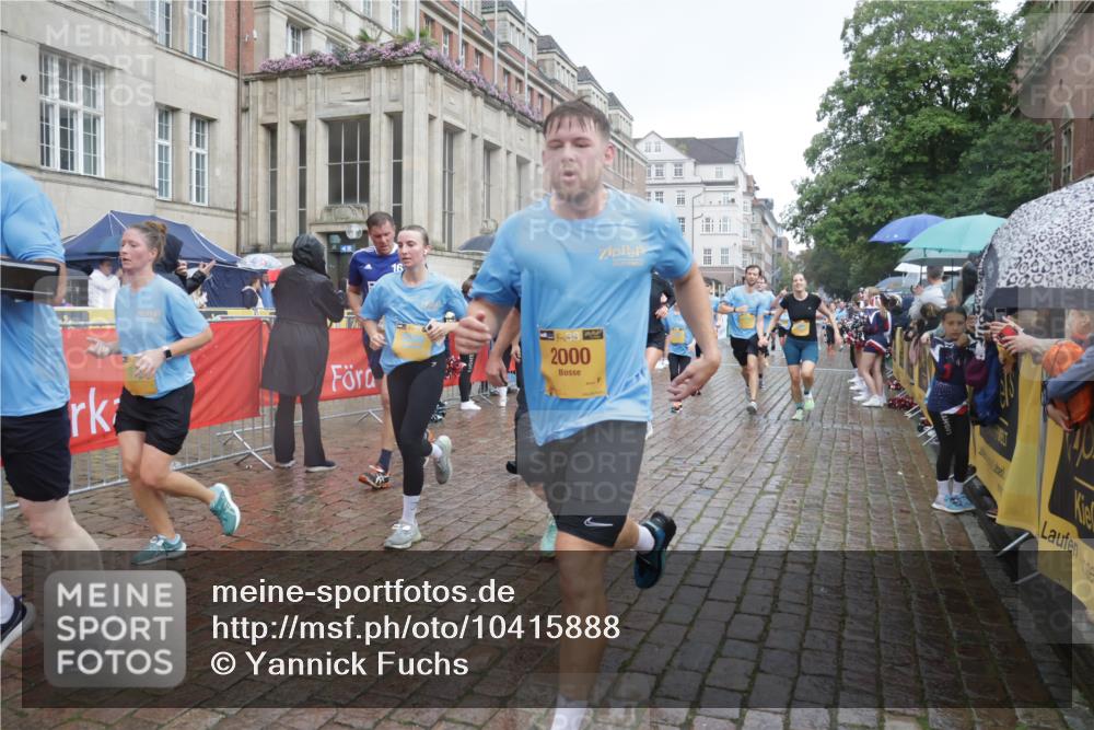 13.09.2026 - Kiel Lauf Yannick Fuchs http://msf.ph/oto/10415888 13.09.2026 10:47:53 Ziel 696, 708, 1059, 3682, 3715, 4425, 4583, 4713, 5240, 5747, 6036, 6507, 6778, 6904, 6967, 7001, 8387, 9076, 9915, 11603, 11705, 11829, 12510, 12593, 12758, 335, 365, 821, 917, 1280, 1944, 2000, 2183, 2429, 2713, 3064, 3136, 3183, 3306, 3512, 3565, 3745, 4070, 4077, 4096, 4149, 4150, 4187, 4450, 4531, 5239, 5505, 5573, 5787, 5980, 6005, 6036, 6235, 6384, 6792, 6940, 6946, 6949, 6978, 6981, 7288, 7632, 8058, 9104, 10651, 11724, 12593, 960, 1644, 2097 meine-sportfotos.de