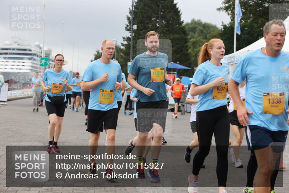 13.09.2026 - Kiel Lauf Andreas Tolksdorf http://msf.ph/oto/10415927 13.09.2026 10:06:54 Kiellinie 2512, 11172, 38, 11218, 6237, 3734, 1338 meine-sportfotos.de